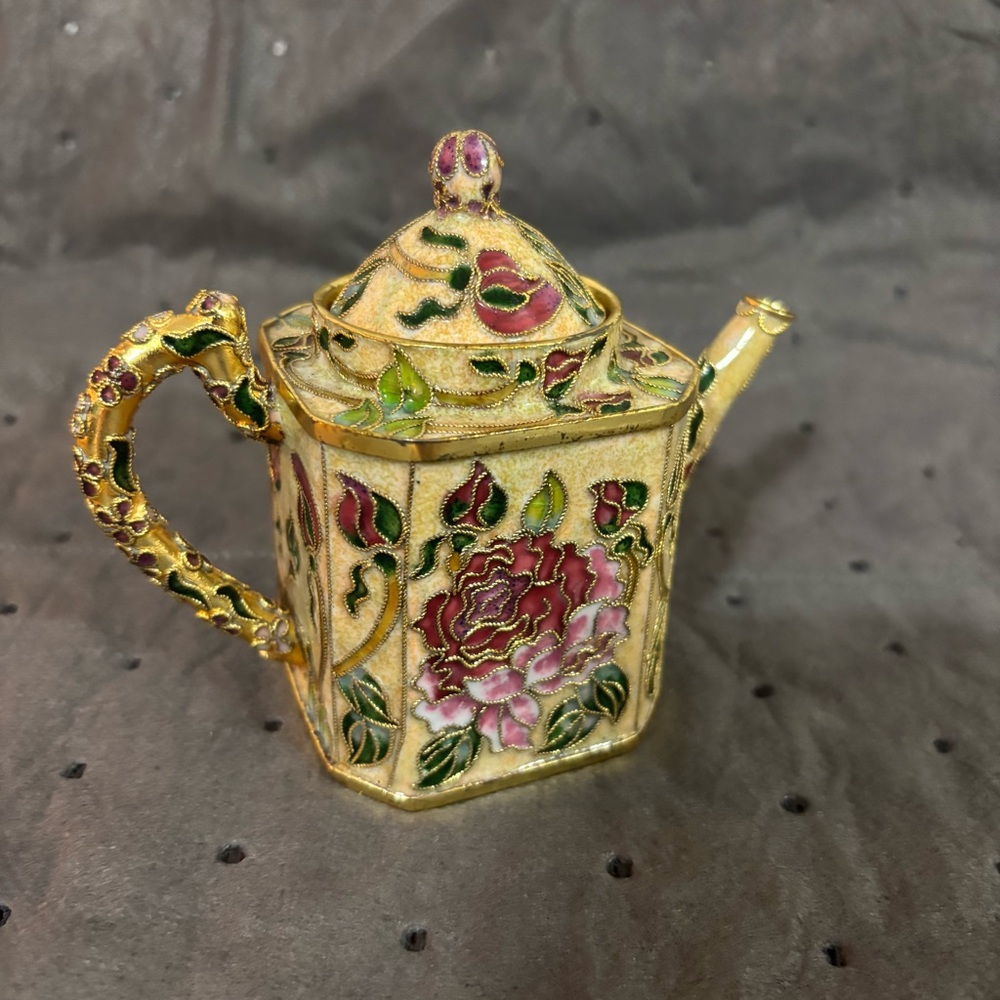 Tiffany & Co. Gold and Pink Floral Ceramic Teapot